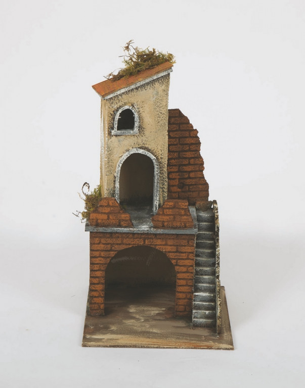 SCENARIO CASA CON ARCO IN MATTON E SCALA SU BASE CM.19x19x36 EURONATALE